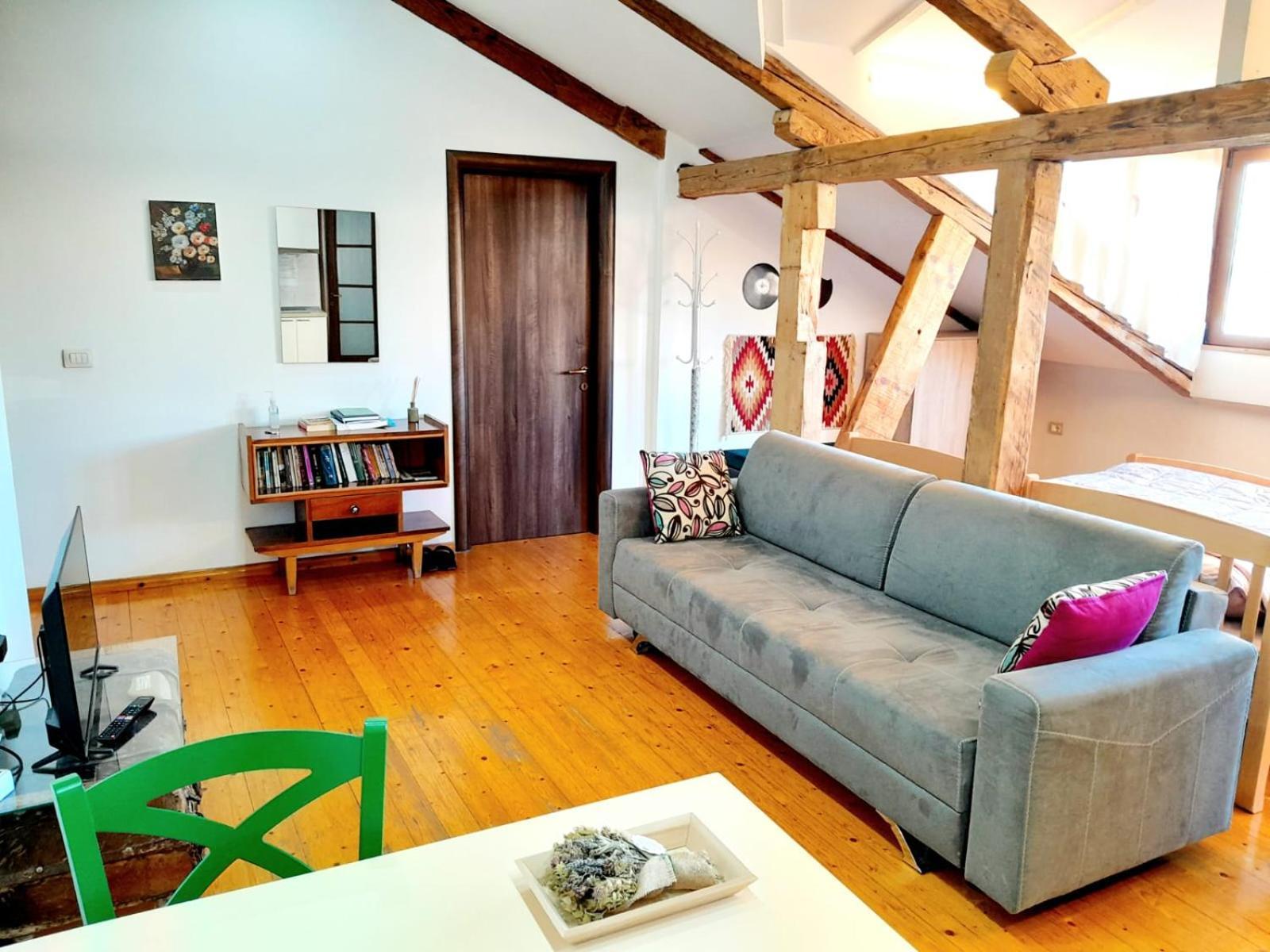 Loft Апартаменти